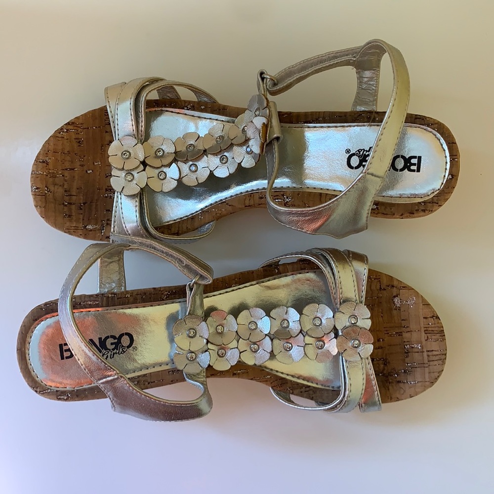 Bongo Girls Silver Floral Wedges Size 5